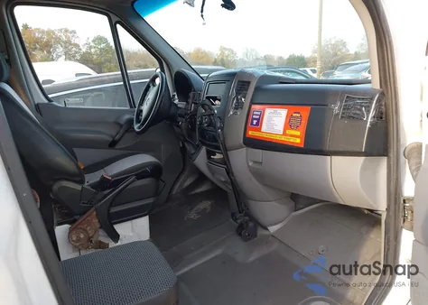 2011 Mercedes-Benz Sprinter 2500 High Roof from USA, damaged, VIN WD3PE8CB5B5558096